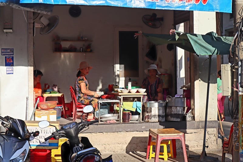 Ancient Eateries